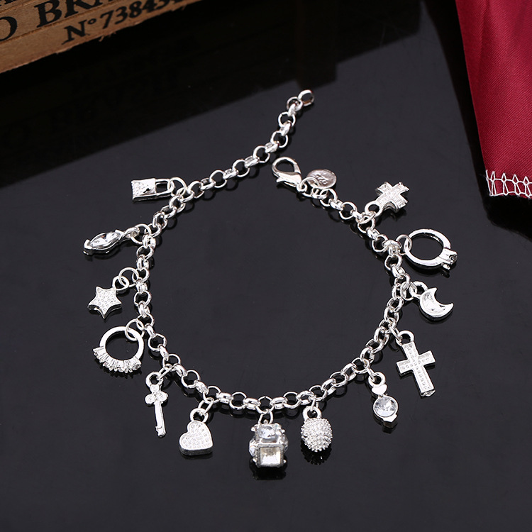 Temperament and Fashion Thirteen Pendant Bracelet